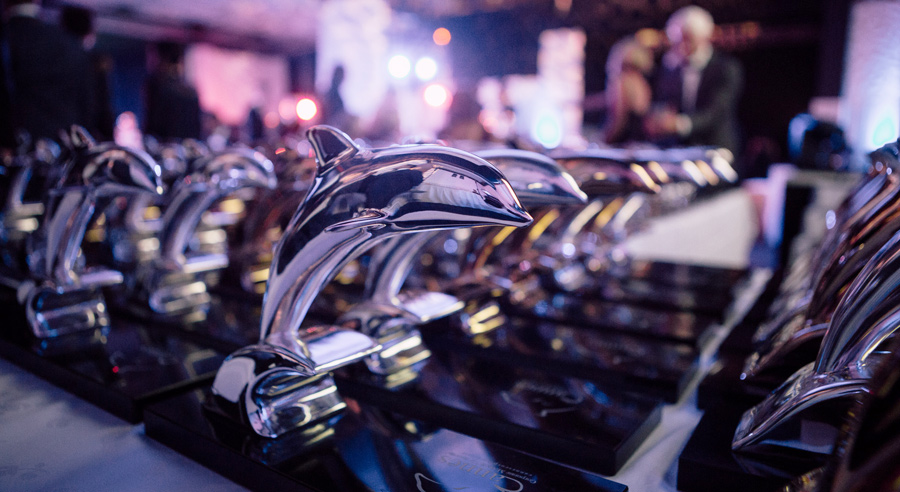 Title photo: trophies lined up
