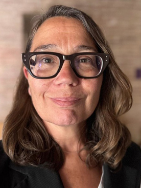 LIBBY CAAMANO